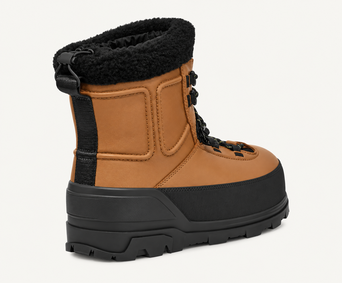 All Gender Shasta Boot Mid
